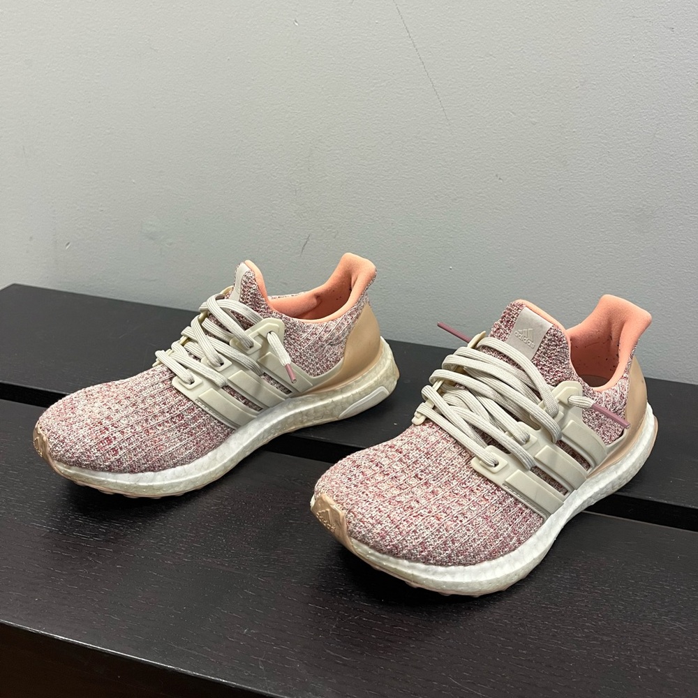 Adidas ultra boost 4.0 ash peach 5M 7W 37.5eur